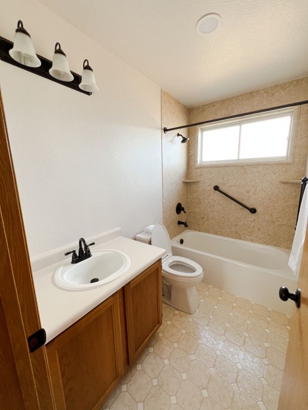 Top Bathroom Remodeling Companies in Brunswick, OH